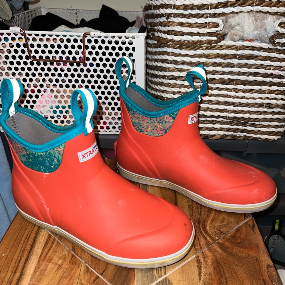 Coral womens xtratuf deck boots